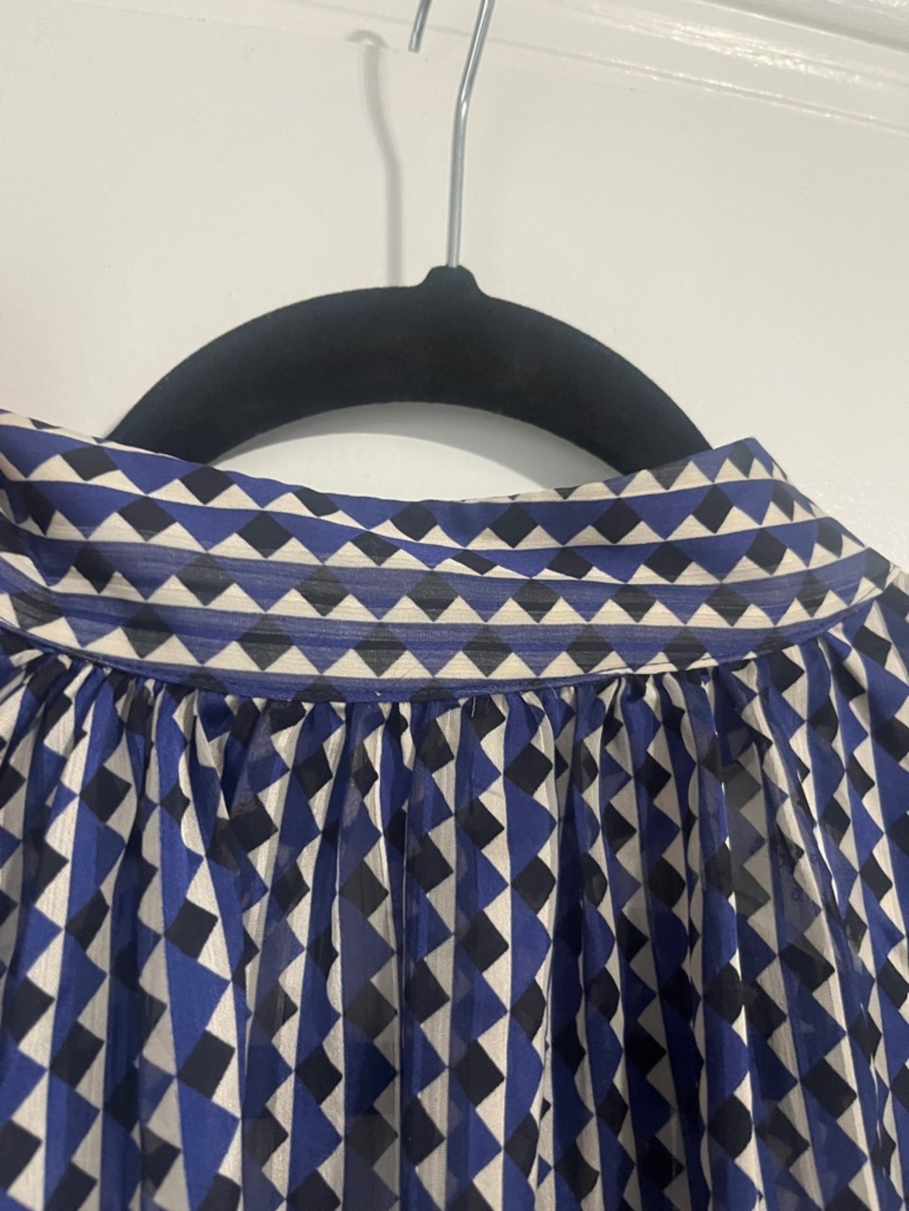 ✨Pattern Blouse✨ - Picture 3 of 5